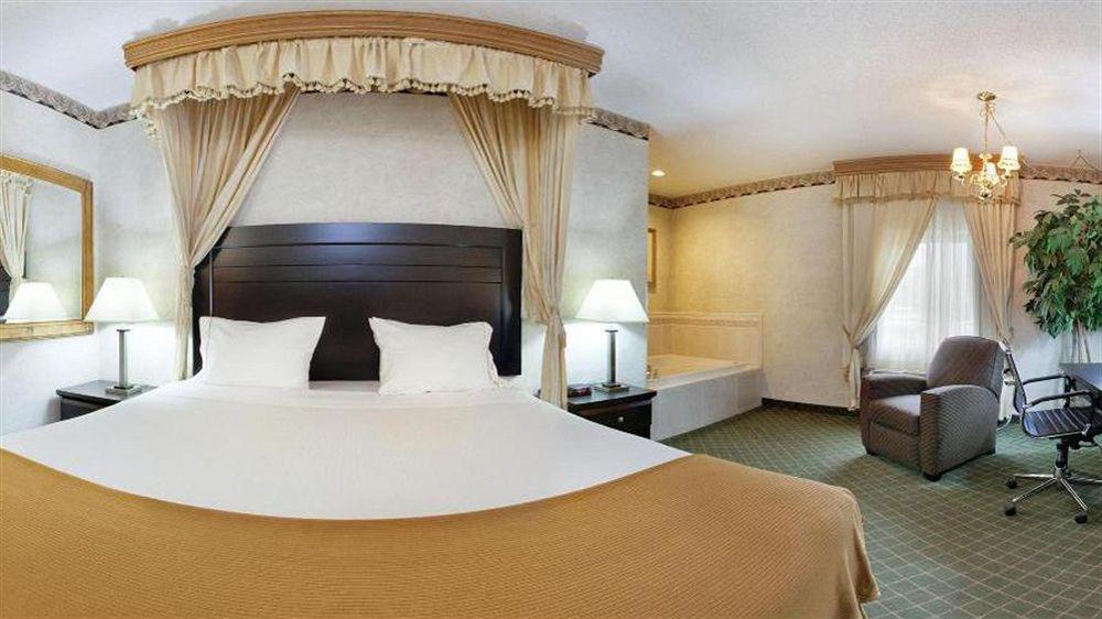 Holiday Inn Express & Suites Chicago-Libertyville By Ihg Luaran gambar