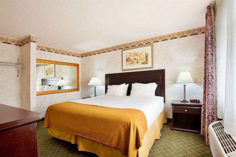 Holiday Inn Express & Suites Chicago-Libertyville By Ihg Luaran gambar